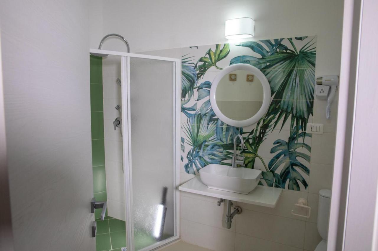 Largo Sicilia B&B 阿沃拉 外观 照片