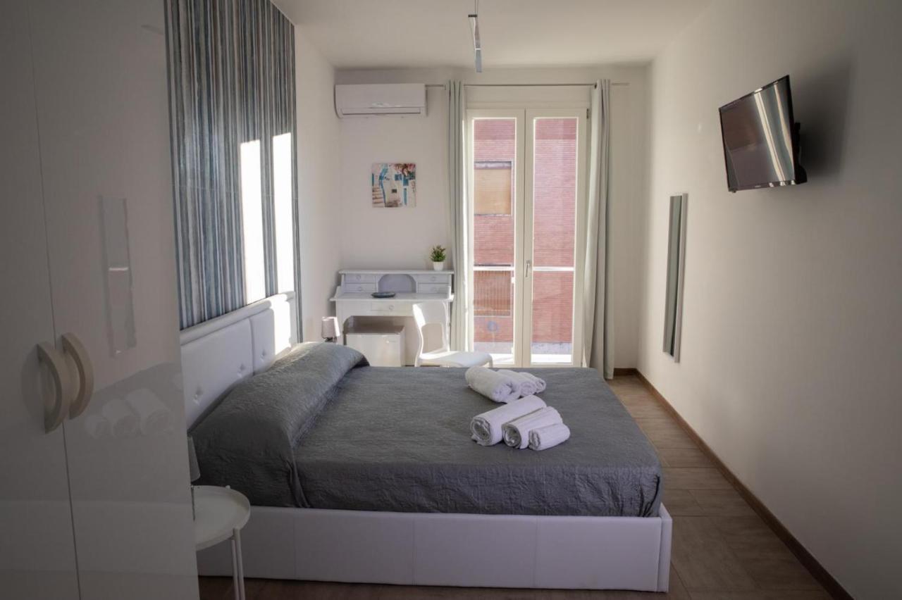 Largo Sicilia B&B 阿沃拉 外观 照片