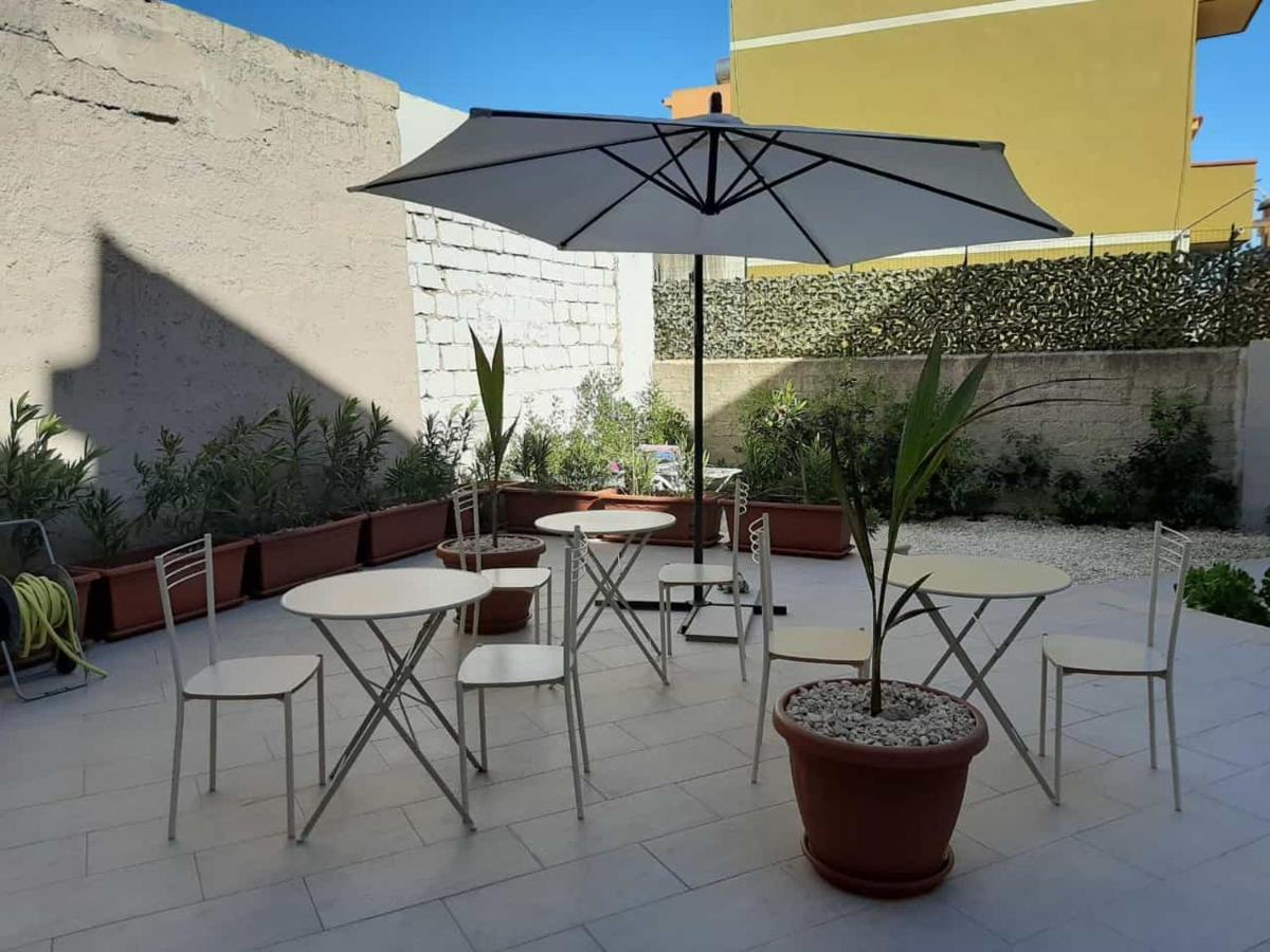 Largo Sicilia B&B 阿沃拉 外观 照片