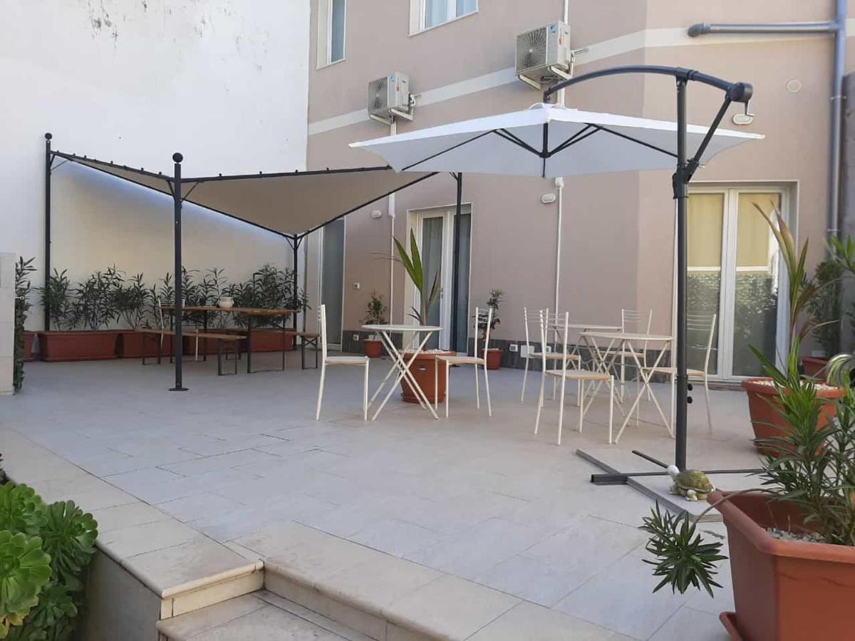 Largo Sicilia B&B 阿沃拉 外观 照片